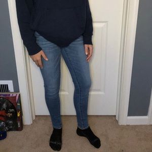 American Eagle 00 blue jeans